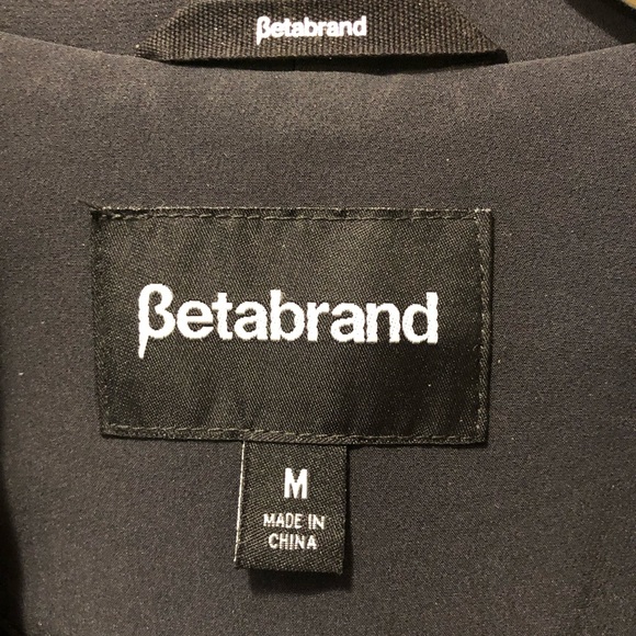Beta Brand Coat - Picture 2 of 3